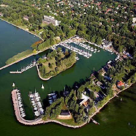 Francia Haz Apartmán *